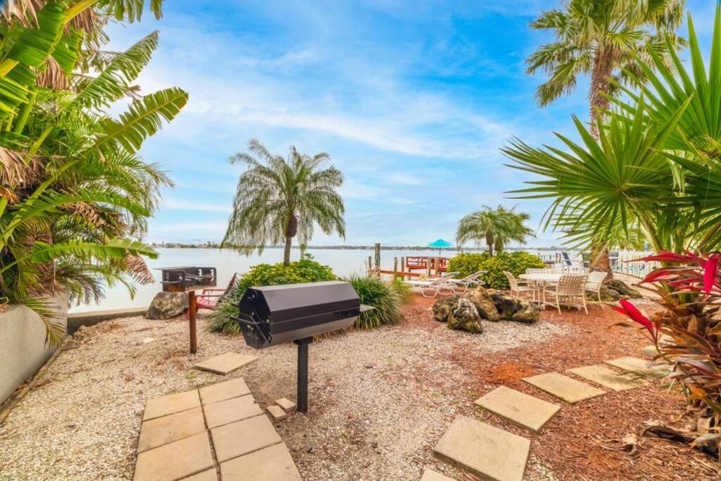 דירות סיינט פיט ביץ' 102-Tiny Treasure-Waterfront With Heated Pool מראה חיצוני תמונה